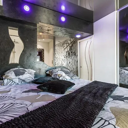 Luxury Duplex Naturiste Sea View * 아그